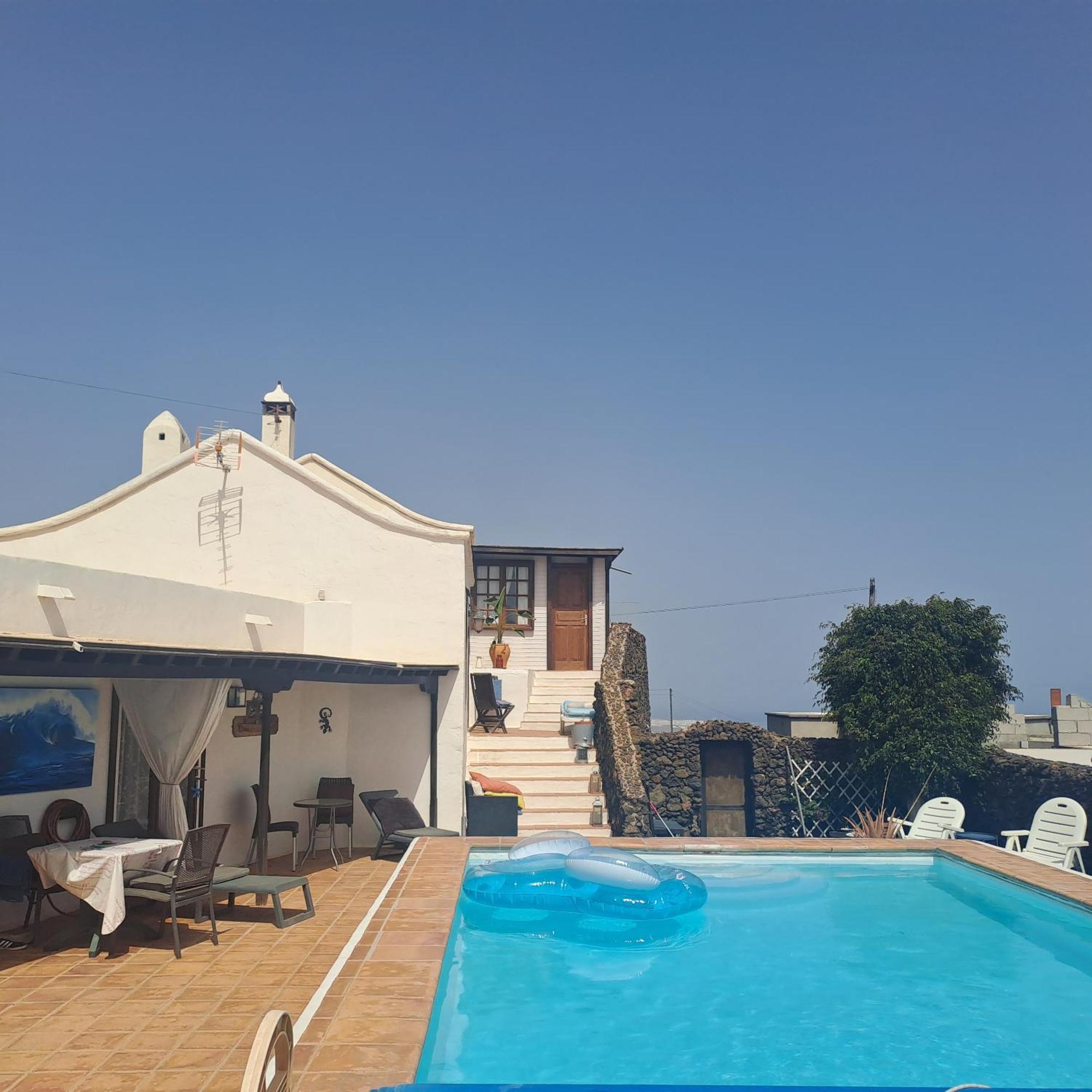 티아즈 Tipica Lanzarote House Only Adults B&B 외부 사진